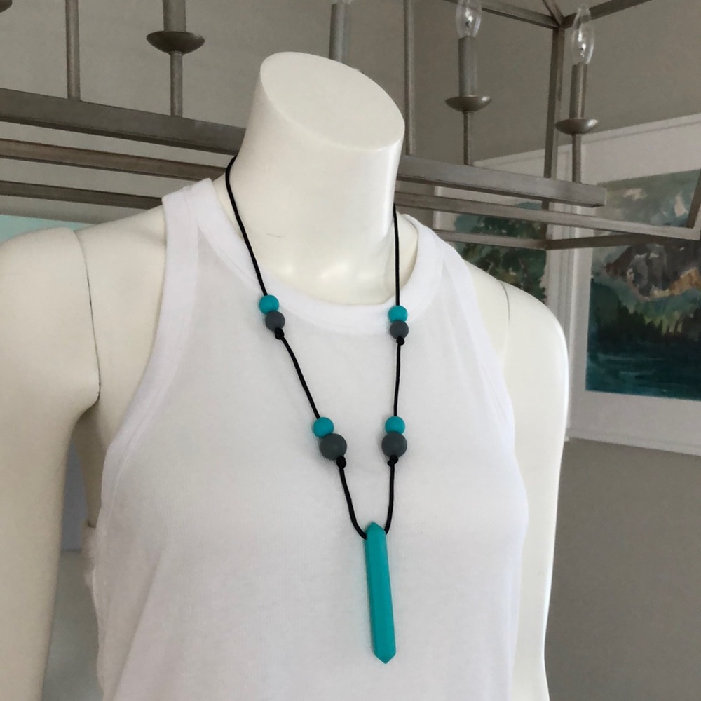 Silicone teething necklace.